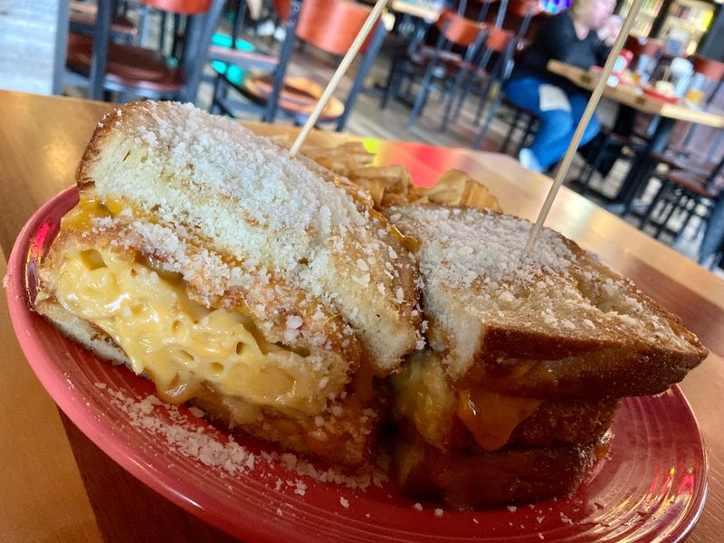Ohio: Melt Bar and Grilled