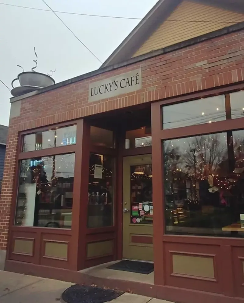 Ohio: Lucky's Café – Cleveland