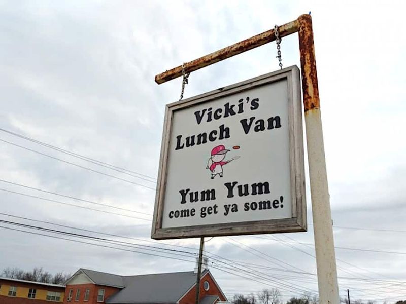 Vicki’s Lunch Van – Montgomery, Alabama