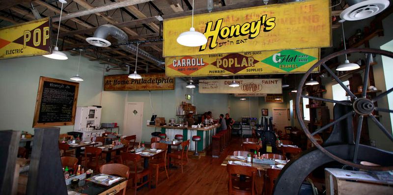 Pennsylvania: Honey's Sit 'n Eat – Philadelphia