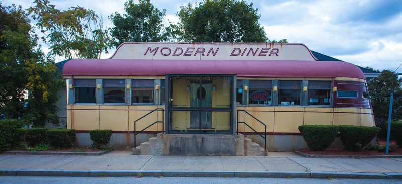 Rhode Island: Modern Diner – Pawtucket