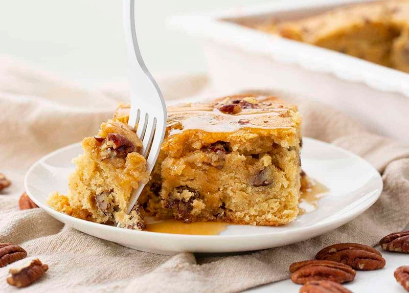 Maple Pecan Sheet Cake