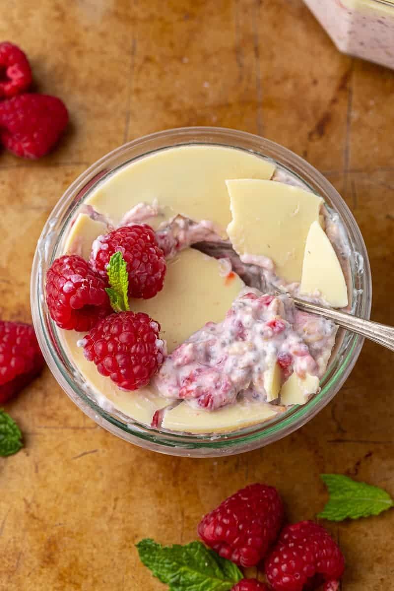 Raspberry White Chocolate Oats