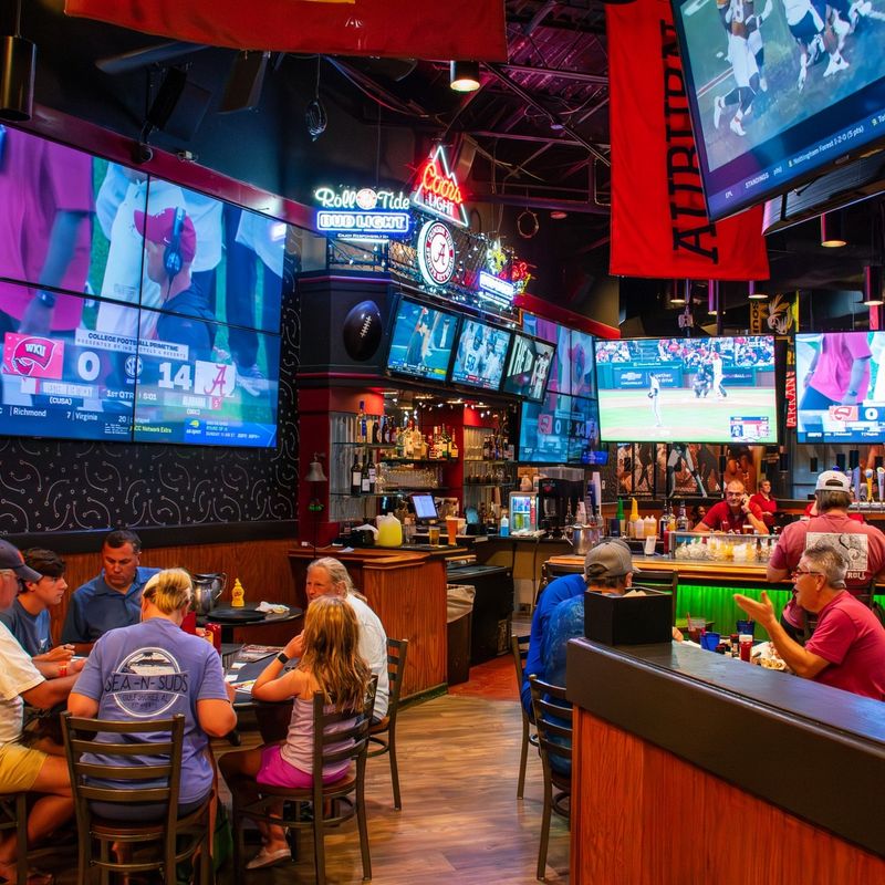 Baumhower’s Victory Grille – Auburn