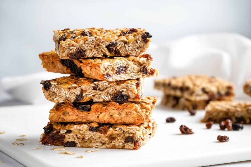 Oatmeal Raisin Bars