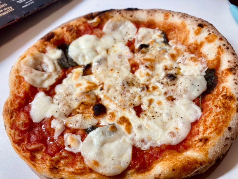 Newman’s Own Thin & Crispy Margherita