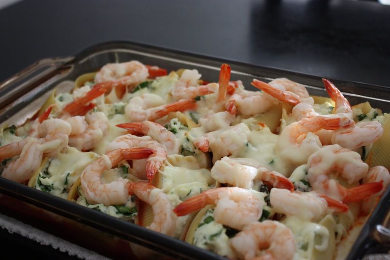 Shrimp and Spinach Stuffed Shells