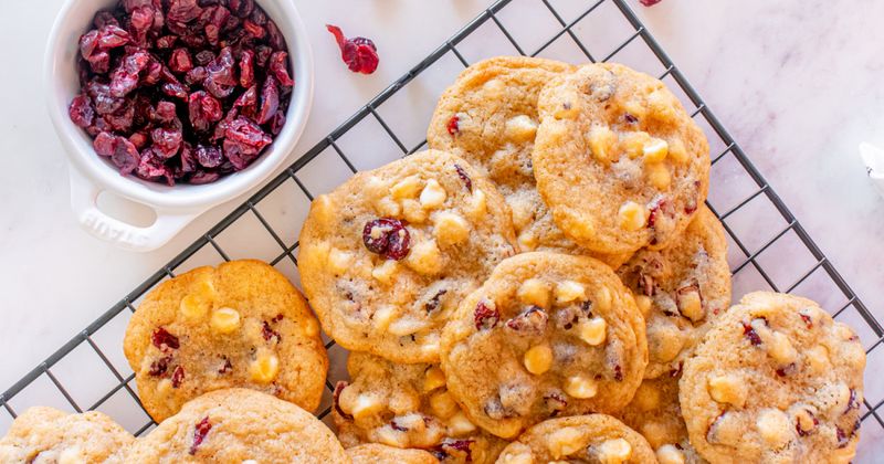 White Chocolate Cranberry Dream