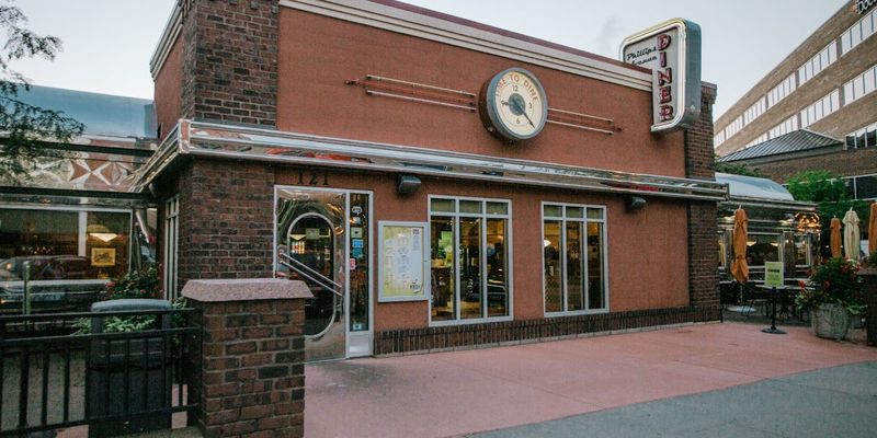 South Dakota: Phillips Avenue Diner – Sioux Falls