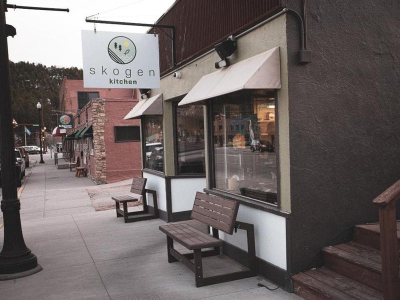 South Dakota: Skogen Kitchen – Custer