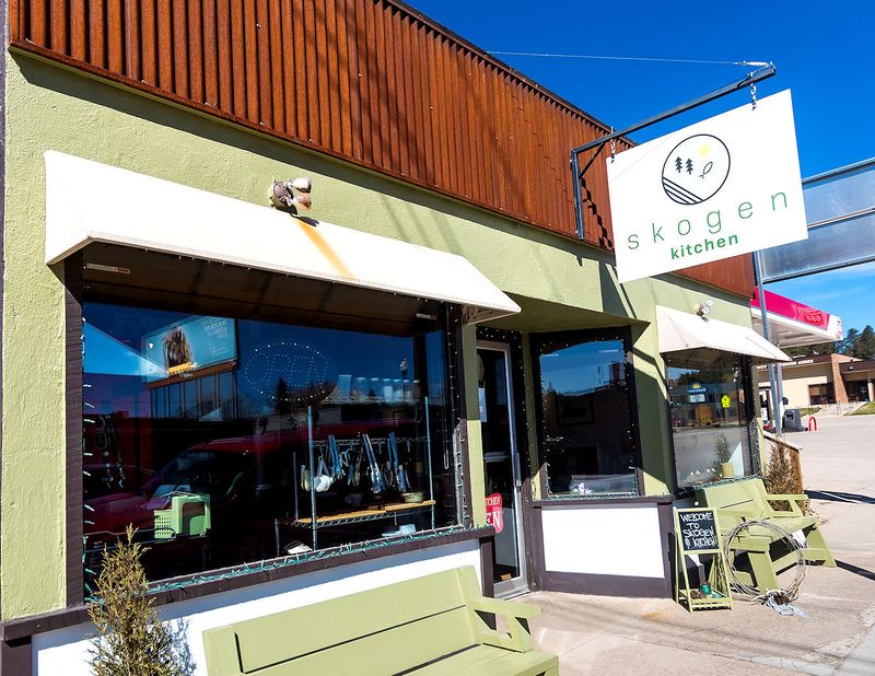 South Dakota: Skogen Kitchen – Custer