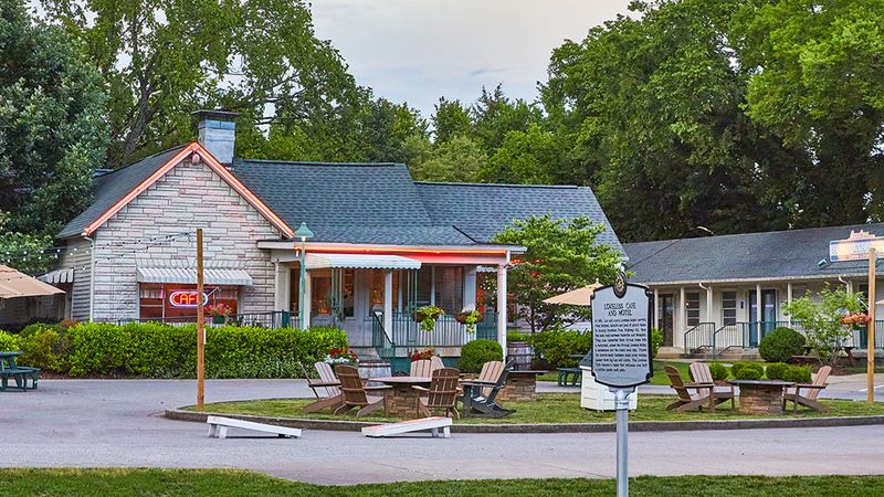 Tennessee: Loveless Café (Nashville)