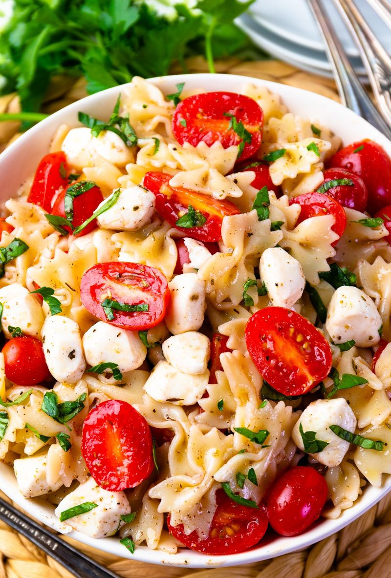 Tomato and Mozzarella Pasta Salad