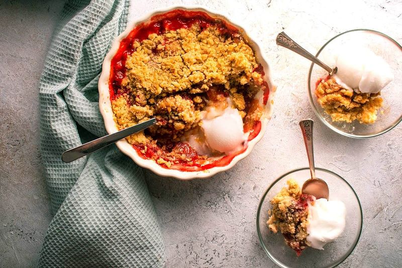 Strawberry Crumble