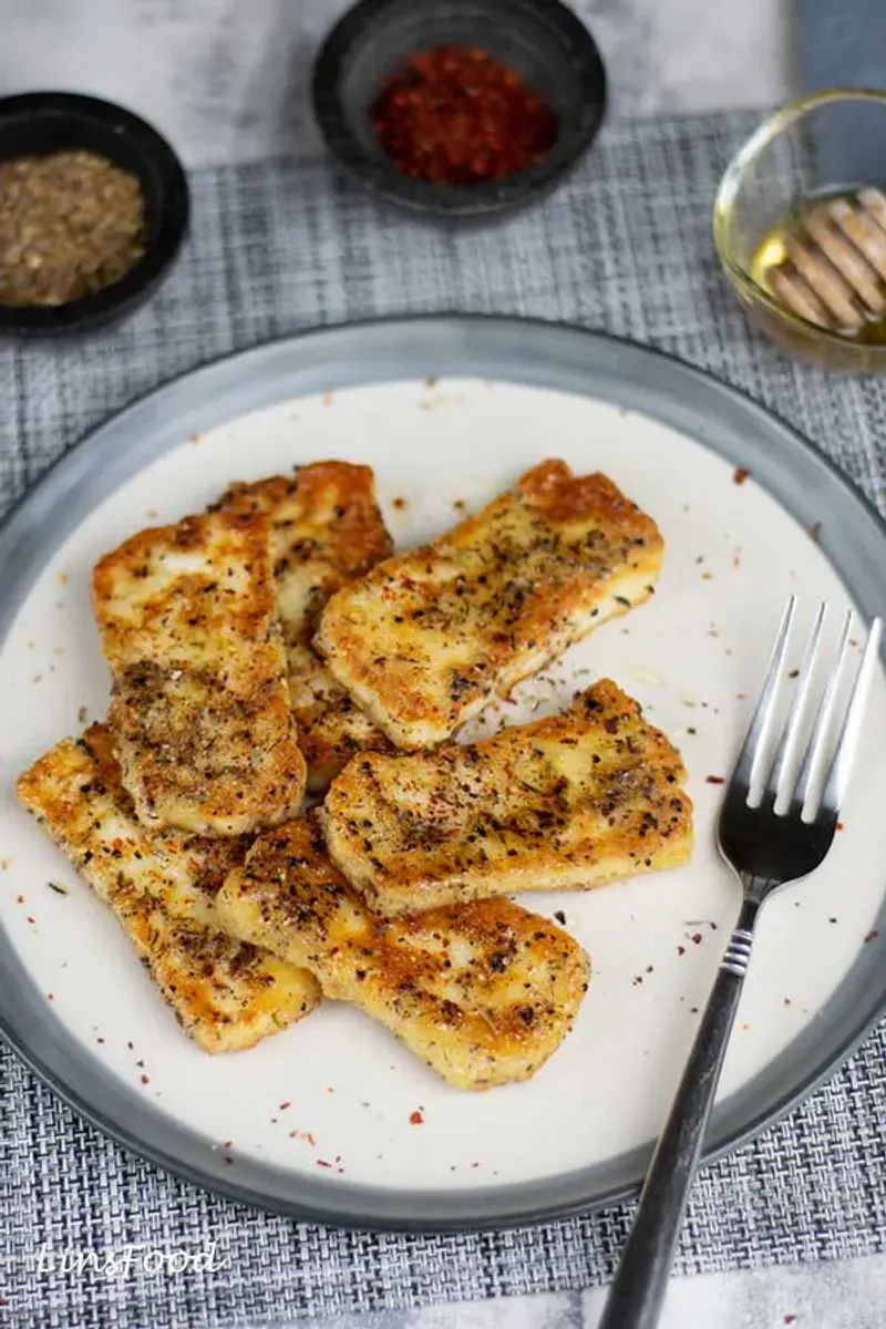 Grilled Halloumi with Honey and Za'atar