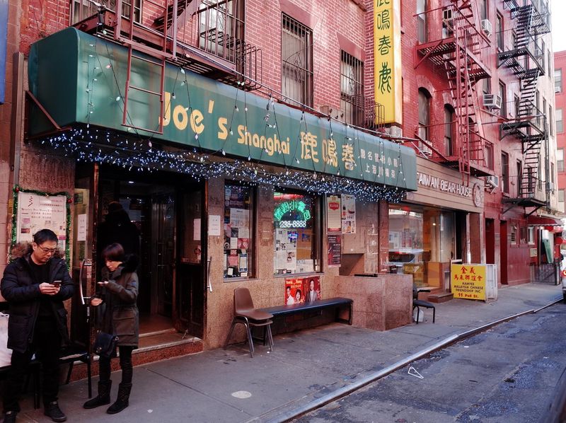 Joe's Shanghai - Chinatown