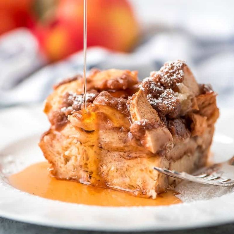 Apple Cinnamon French Toast Casserole