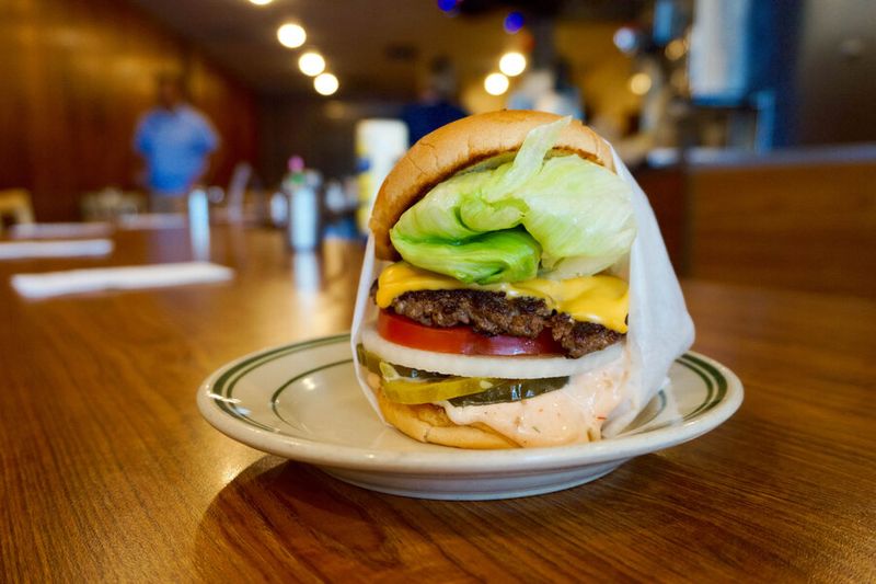 Pie ‘n Burger – Pasadena, California