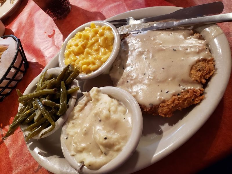 Texas: Chicken Fried Steak – Hoover's Cooking, Austin