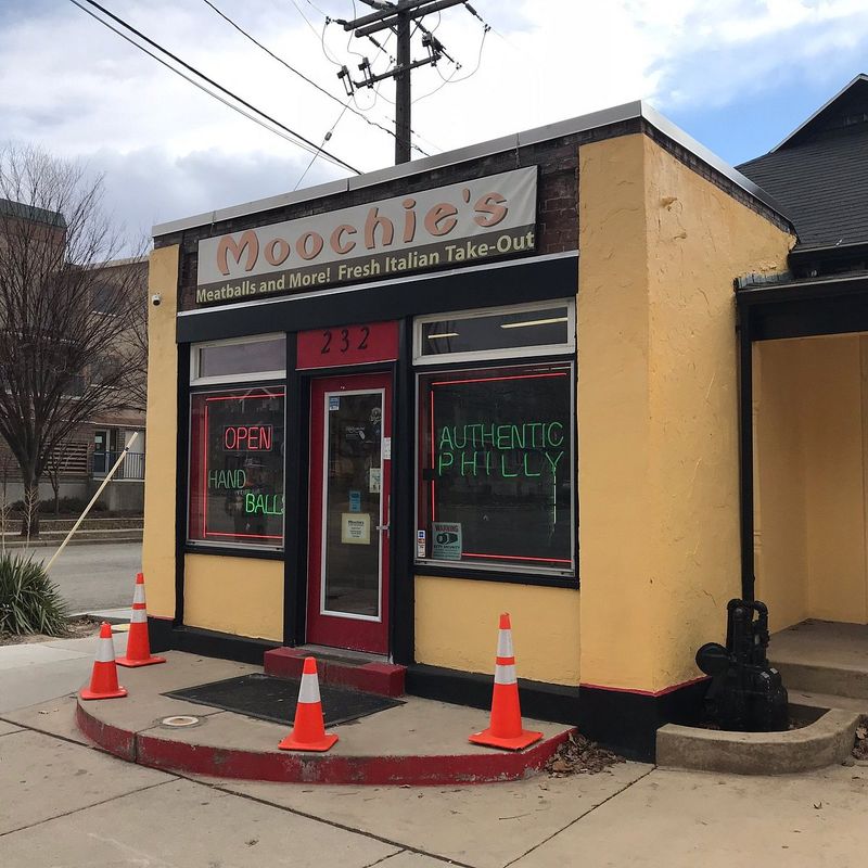 Utah: Moochie's – Salt Lake City
