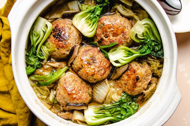 Chinese Lion's Head Meatballs