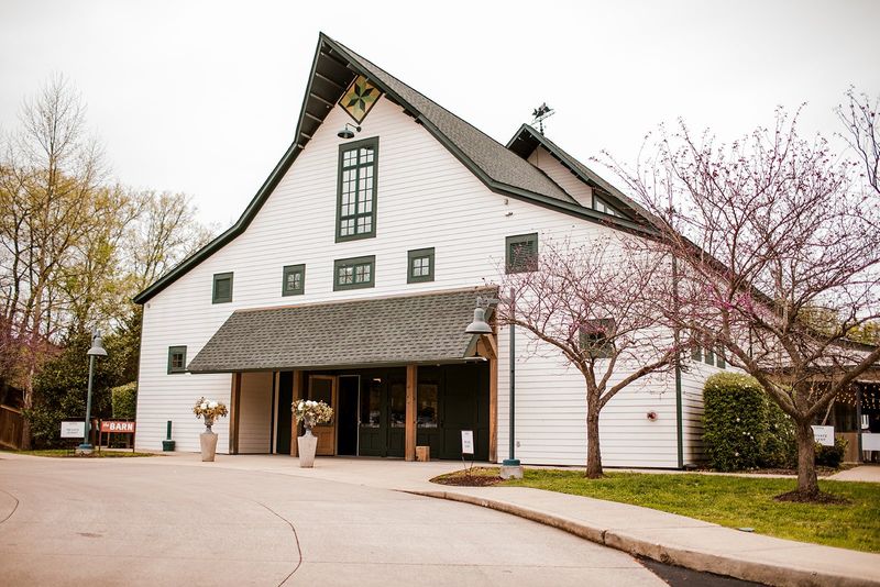 The Loveless Barn