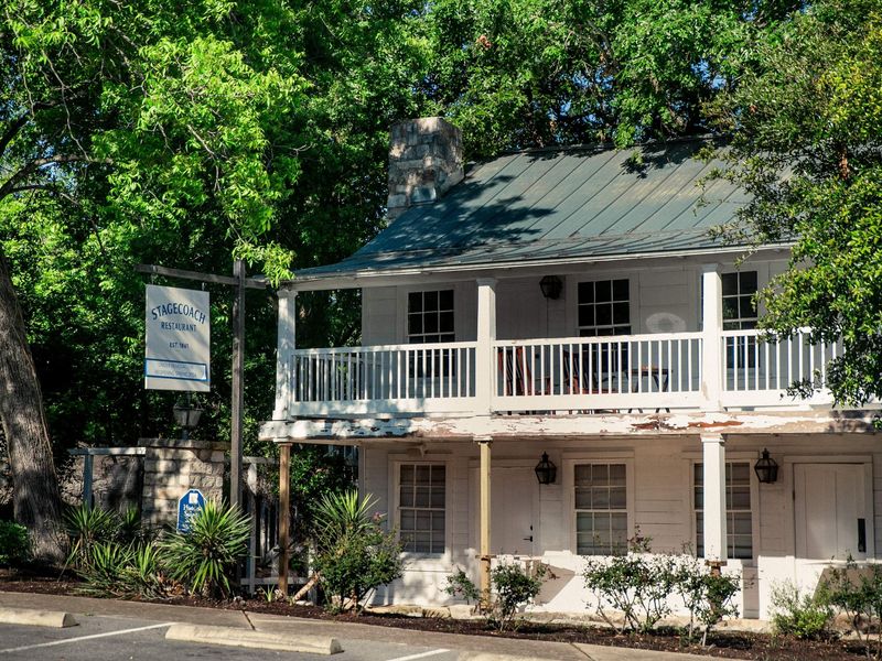 The Stagecoach Inn – Salado, Texas (est. 1861)
