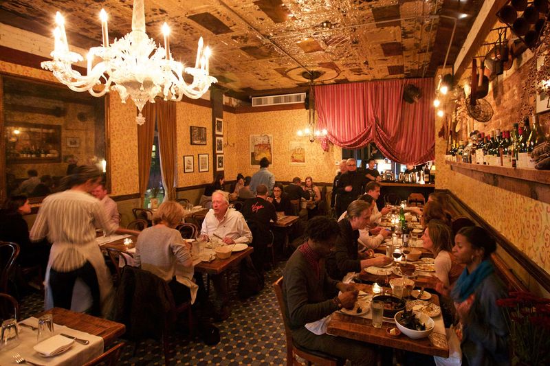 Al Di La Trattoria
