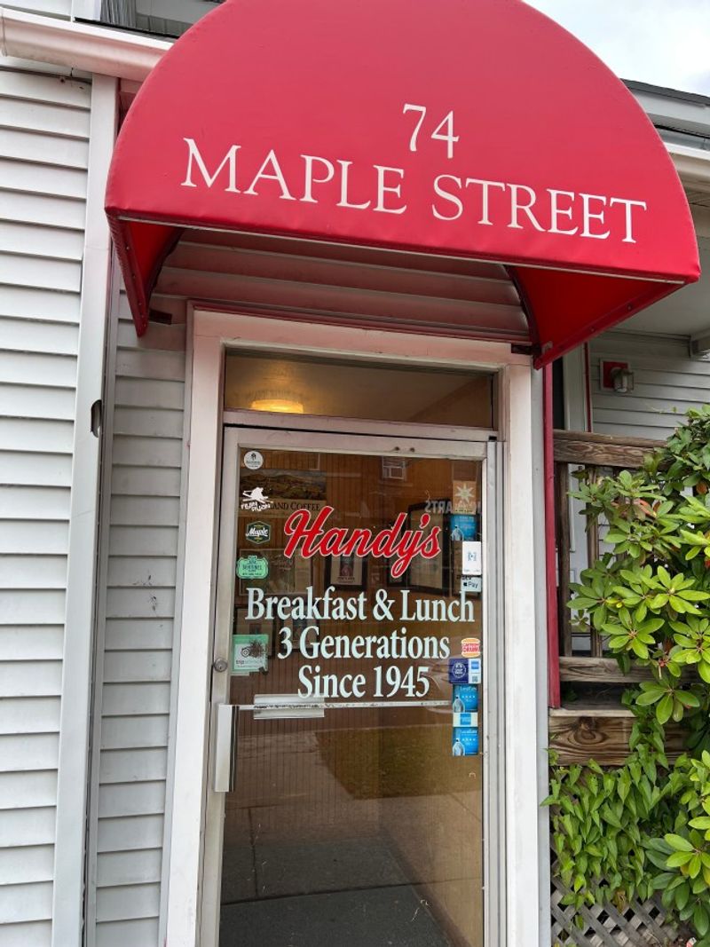 Vermont: Handy's Lunch – Burlington