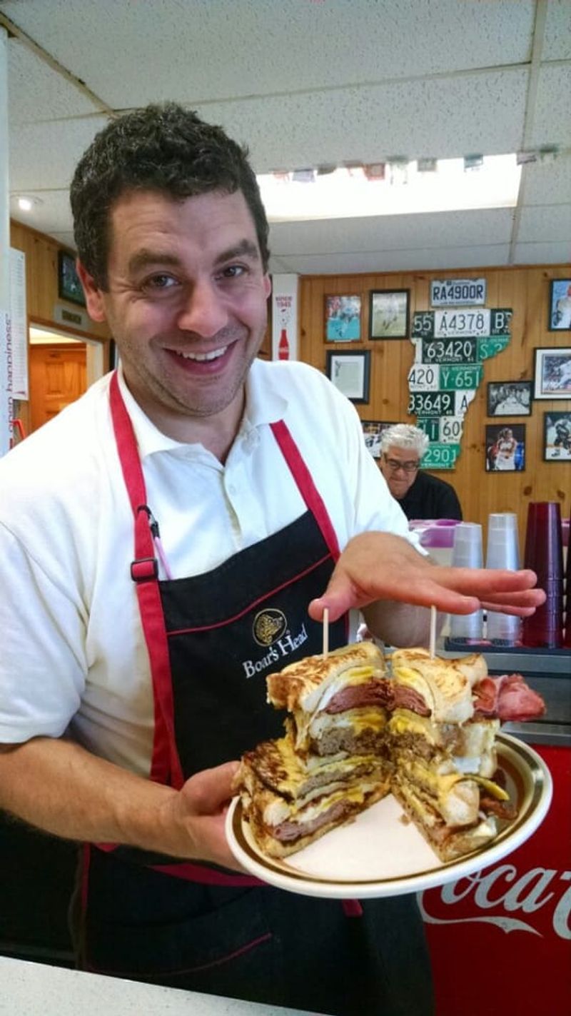 Vermont: Handy's Lunch – Burlington