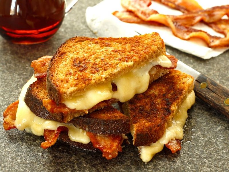Vermont - The Maple Cheddar Delight