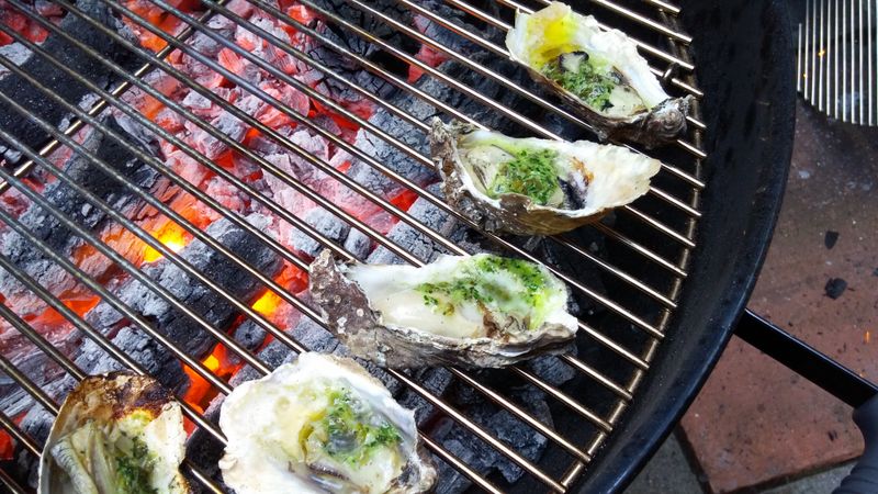 Washington: Grilled Oysters