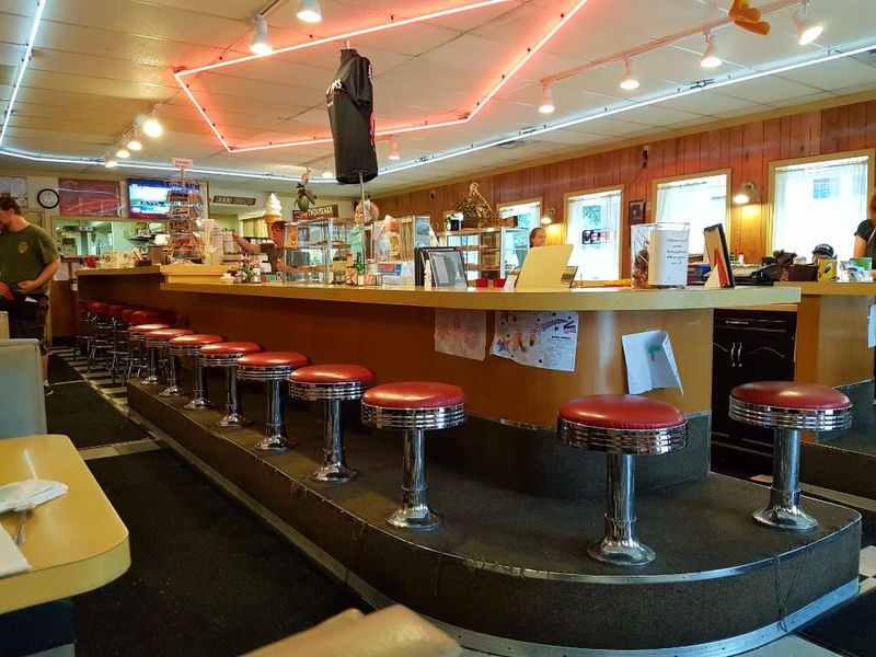 Washington: Twede's Cafe