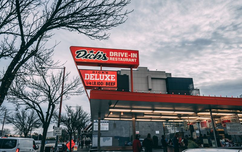 Washington: Dick's Drive-In – Seattle