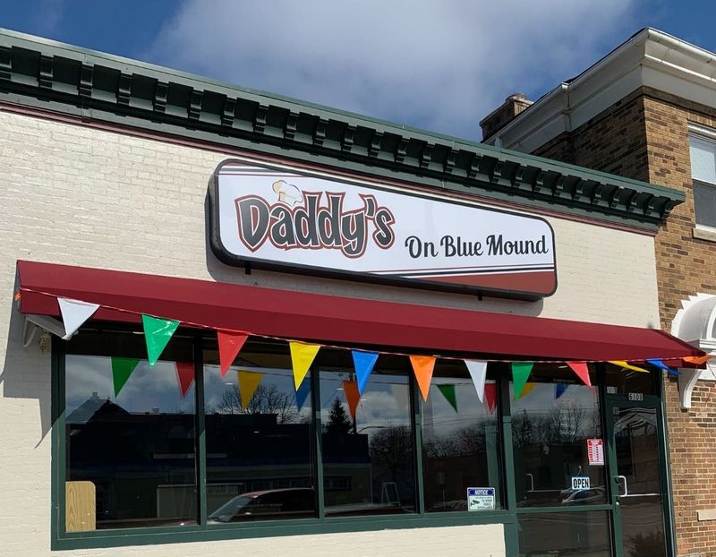 Wisconsin: Daddy's Soul Food & Grille – Milwaukee
