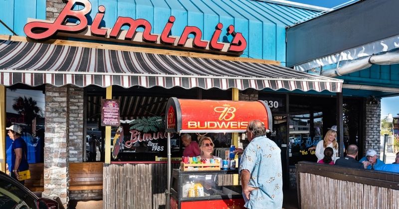 Bimini’s Oyster Bar & Seafood Café