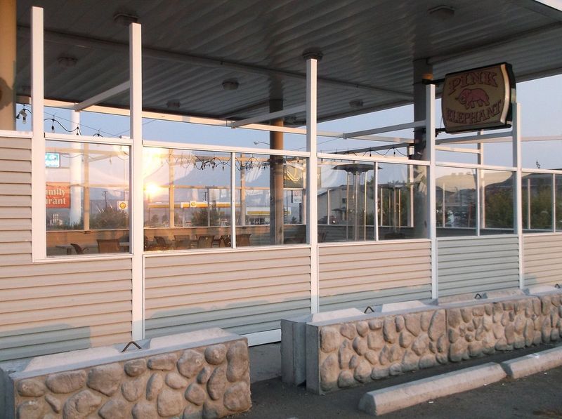 Wyoming – Bon Rico Biergarten (Evanston)