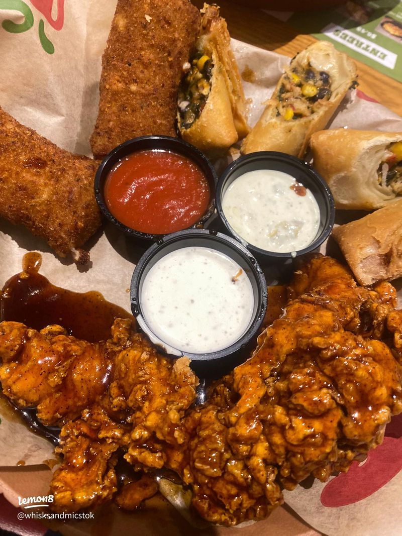 Chili’s Triple Dipper (with Southwest Eggrolls, Boneless Wings, and Quesadillas)