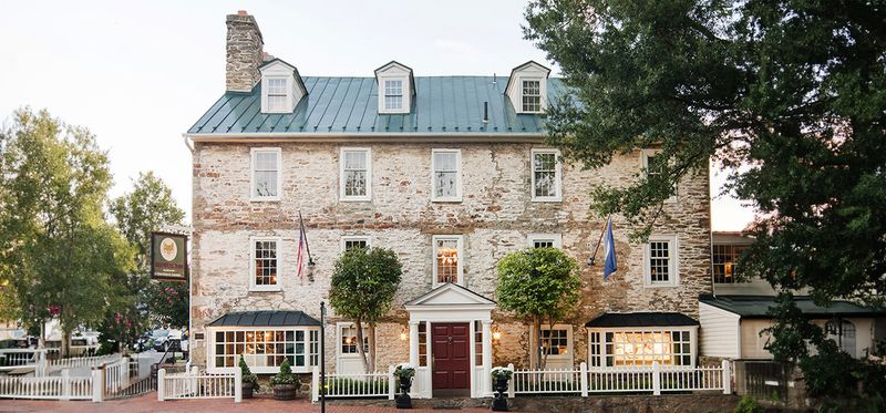 The Red Fox Inn & Tavern – Middleburg