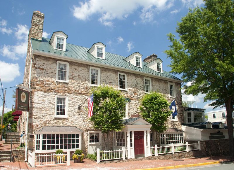 The Red Fox Inn & Tavern