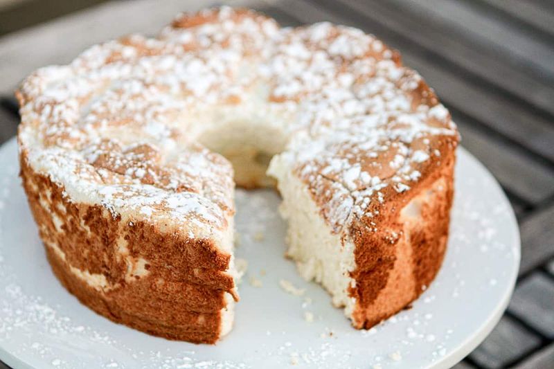 Fluffy Angel Food Cake