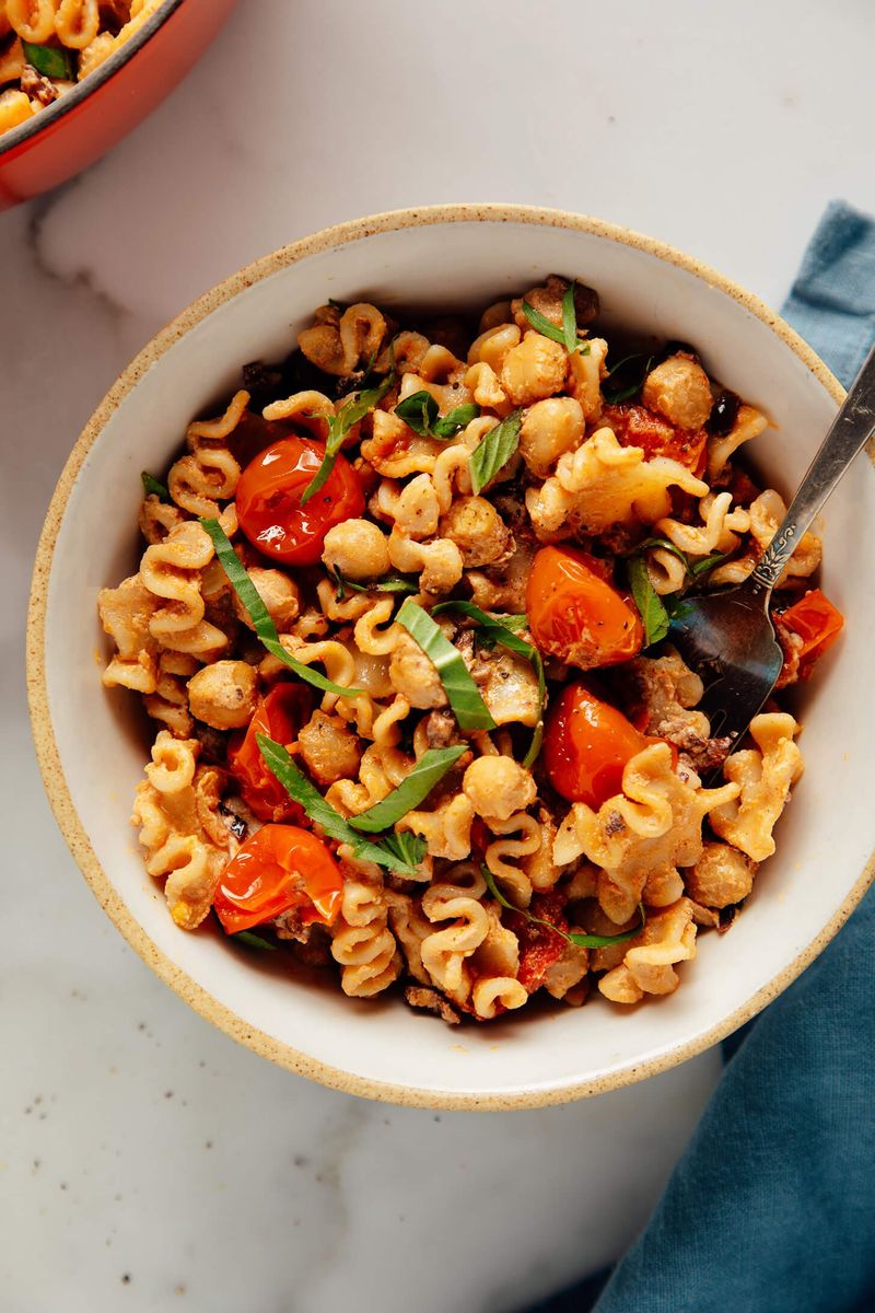Chickpea Fusilli with Tomato Basil Sauce